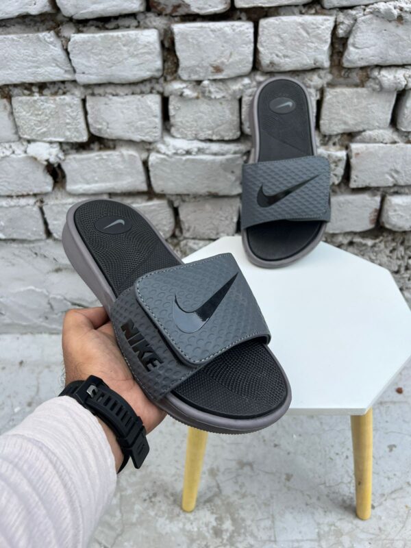 Nike Solar Soft Comfort Slides (Black-Grey) – Kaara Store